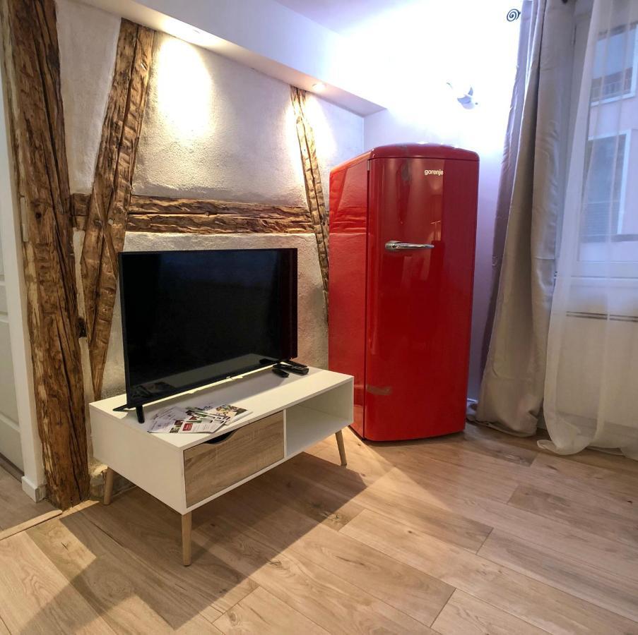 Beauty & The Beast - Old Town Cosy Apartments コルマール エクステリア 写真